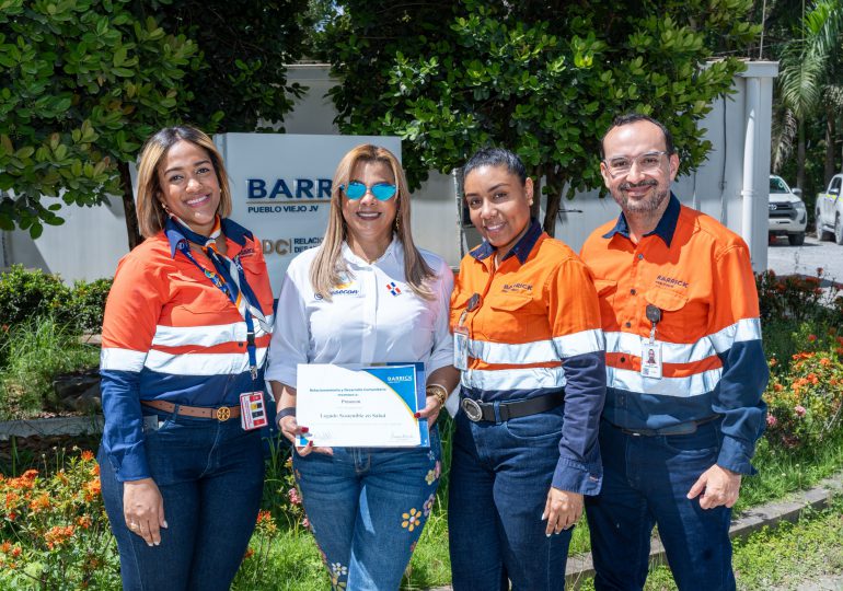 Barrick Pueblo Viejo reconoce la gestión social de empresas contratistas