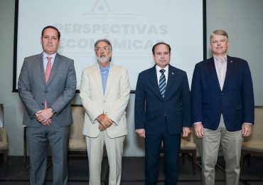 Importadores presentan panel sobre impacto económico del contexto comercial internacional