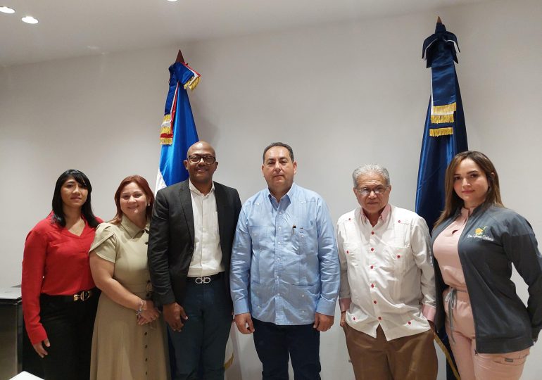 Médicos y SNS llegan a un acuerdo sobre problemática en centro de Gastroenterologia