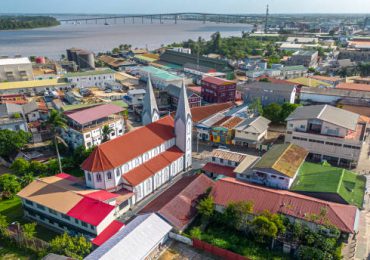 Surinam ofrece a sus ciudadanos un bono de 750 dólares por regalías petroleras