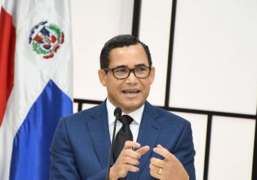 Gobierno trabaja un plan para regularización de la mano de obra haitiana, dice Eddy Olivares