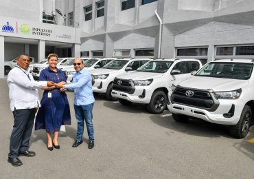 DGII amplía flotilla de vehículos para fortalecer capacidad de acción del personal