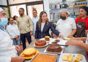Gloria Reyes supervisa acciones de la alianza Supérate-Infotep en los CSCS de Santiago