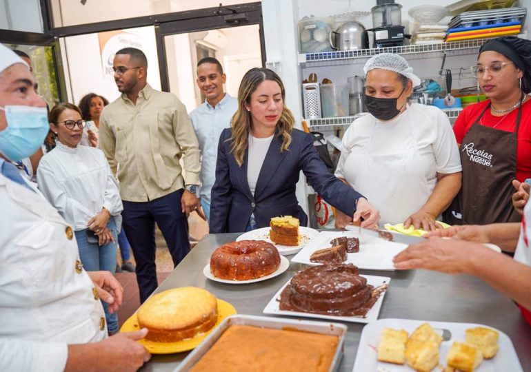 Gloria Reyes supervisa acciones de la alianza Supérate-Infotep en los CSCS de Santiago