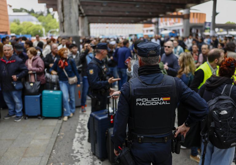 Un sabotaje en España deja a 11.000 viajeros sin tren durante horas