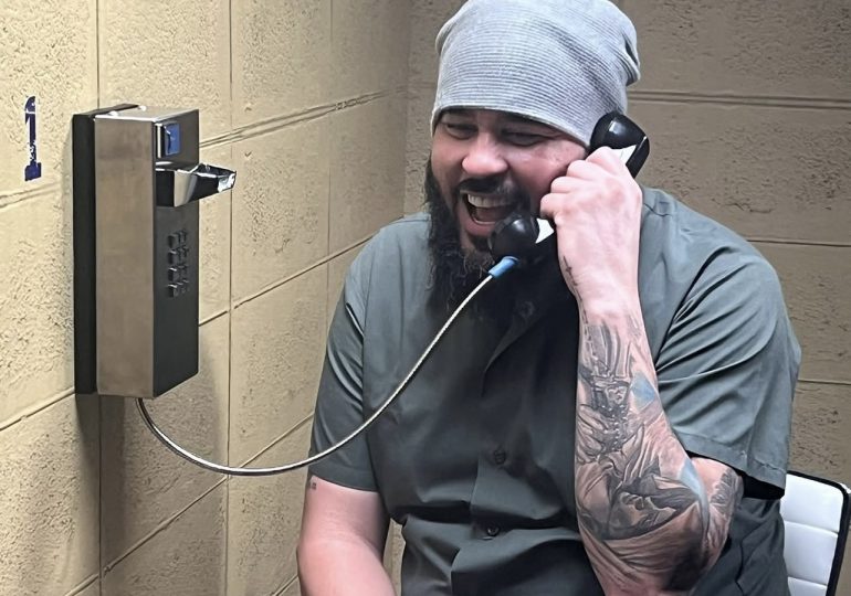 Raphy Pina recuerda su salida de prisión un año después