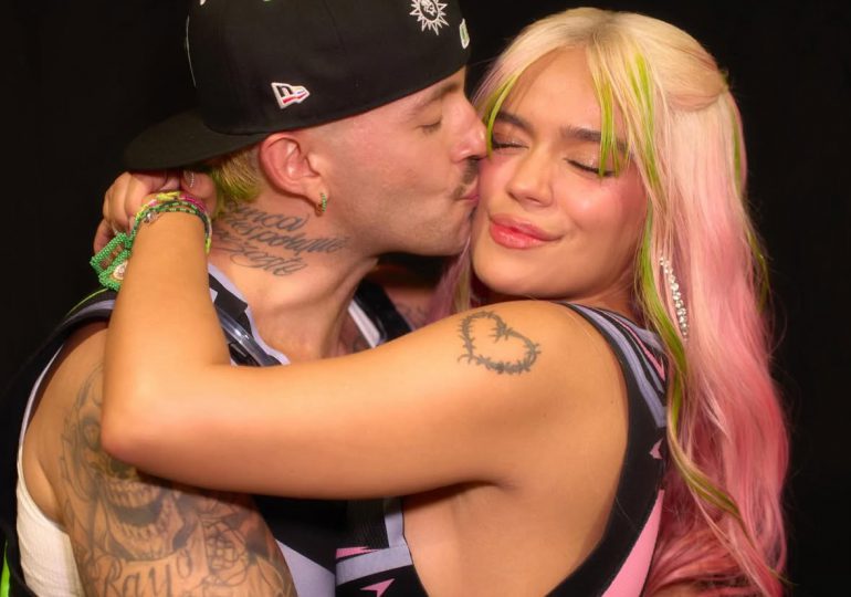 Karol G presume a Feid en redes  sociales: “Día de postear con el novio”