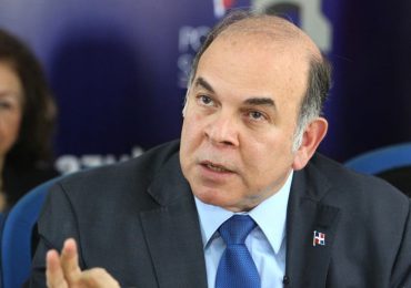 Pelegrín Castillo respalda acciones del alcalde de Dajabón y llama a fortalecer rol de municipios en control migratorio