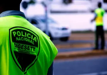 Video| Agente de la DIGESETT agredida en plena vía pública; familiares exigen justicia