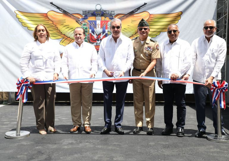 Presidente Abinader inaugura primera fase de la planta de ensamblaje de vehículos en San Cristóbal