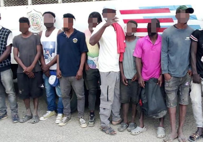 Migración detiene a 1,183 y deporta a 816 nacionales haitianos indocumentados
