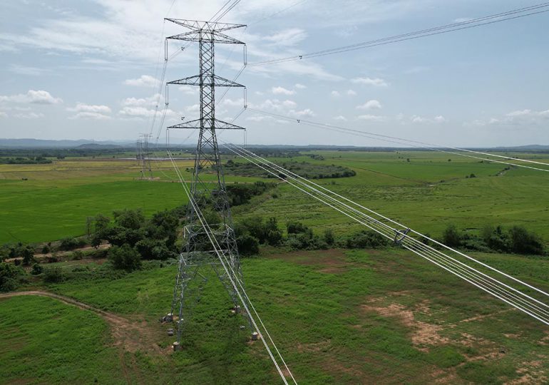 Nueva línea de transmisión de 345 Kv de Energía 2000 estará en mayo