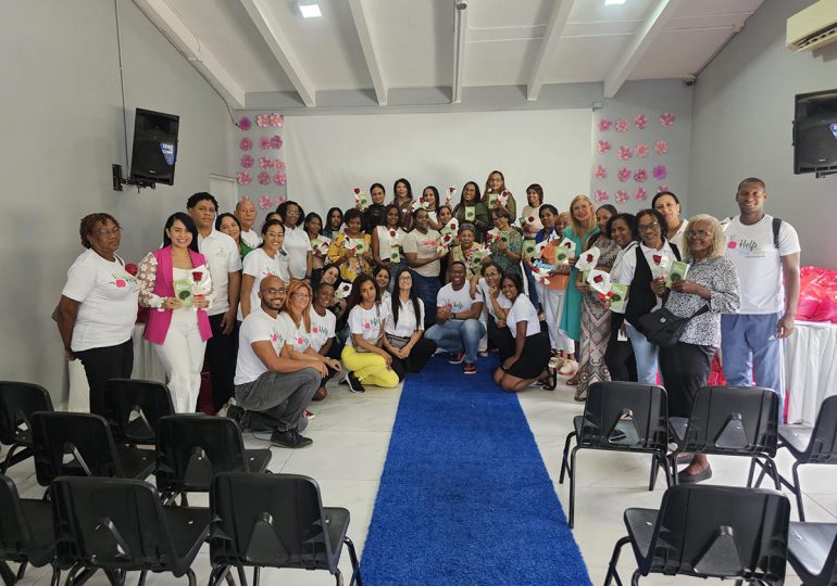 Realizan jornada de bienestar para madres de niños con discapacidad