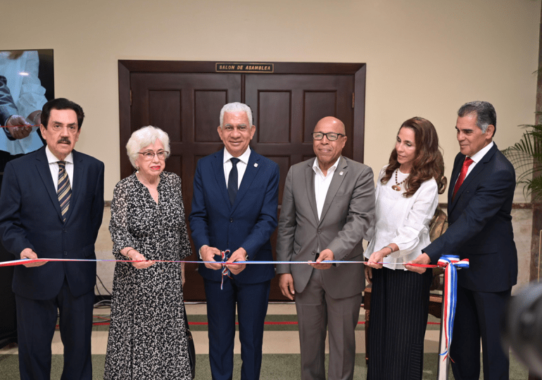 Senado de la República Dominicana rinde tributo solemne al coronel Fernández Domínguez