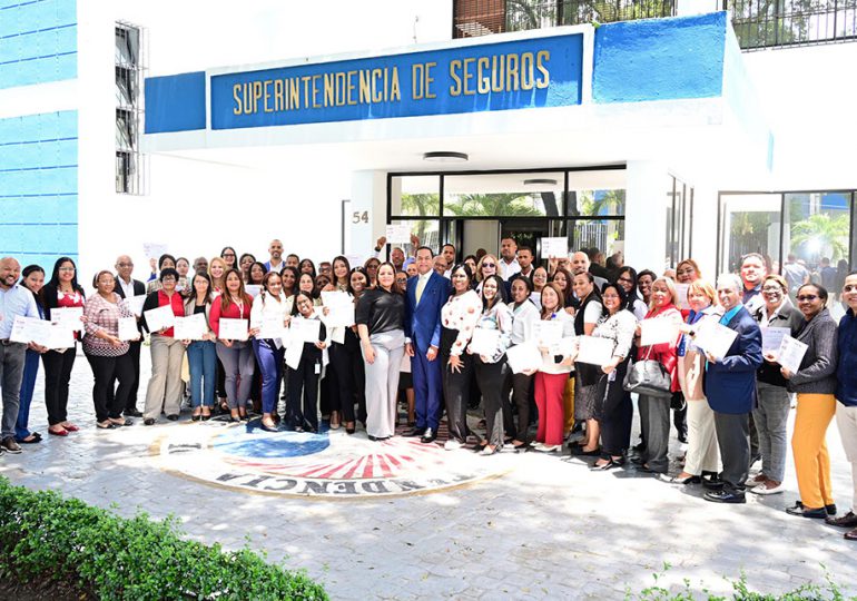 Superintendencia de Seguros impulsa liderazgo institucional