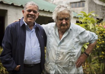 Carlos Amarante Baret lamenta fallecimiento de Pepe Mujica y destaca su legado revolucionario y humano