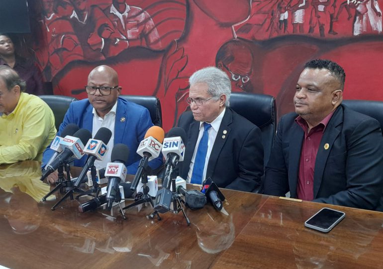 Waldo Ariel dice que paro en los hospitales públicos se cumple en un 100%