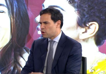 Ministro de Cultura presenta iniciativa “El poder de las buenas palabras” en entrevista con Roberto Cavada