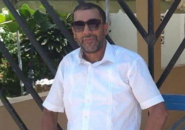 “Familiares buscan desesperadamente a joven desaparecido en Las Américas”