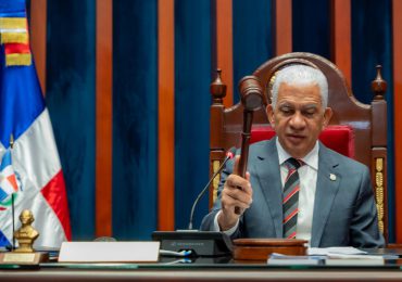 Senado aprueba y declara de urgencia ley que dispone fusión de los ministerios de Hacienda y de Economía, Planificación y Desarrollo
