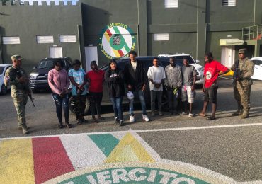 Arrestan sargento y raso del ERD con inmigrantes indocumentados en San Juan de la Maguana