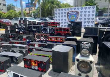 Encuesta revela rechazo a la incautación de bocinas: dominicanos la ven como un ataque a sus tradiciones