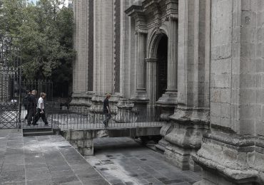 Científicos advierten que la Ciudad de México se hunde entre 10 y 30 centímetros al año