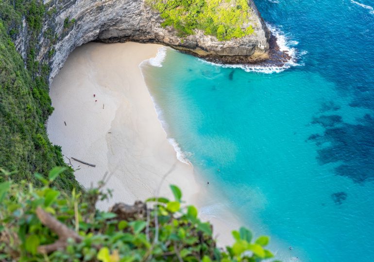 ¿Por qué se llama Bahía de las Águilas? Su forma tiene la respuesta
