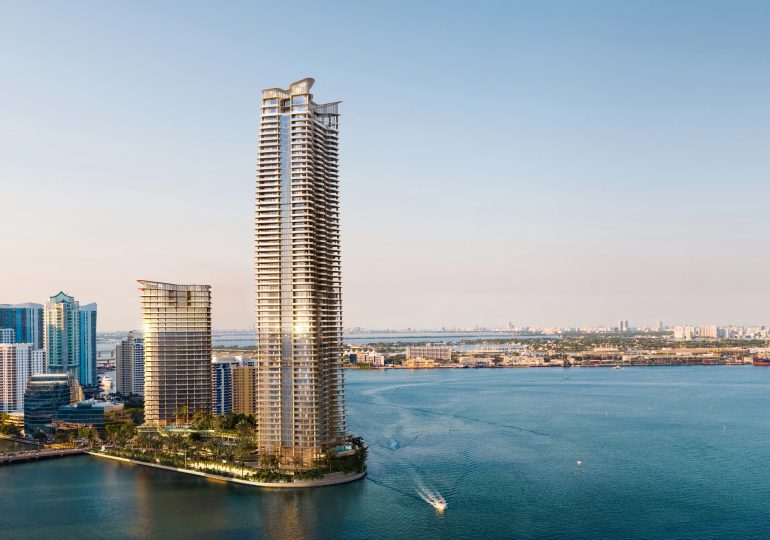 Cierra el icónico hotel Mandarin de Miami para dar paso a torre de mil millones de dólares