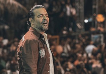 Pablo Montero se gana el corazón del público de Monción en la fiesta de San Antonio