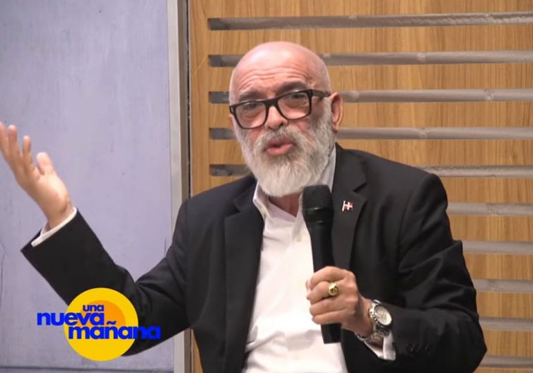 Video | Ángel Martínez se retracta; pide disculpas a los periodistas Vargavila Riveron, Colombia Alcántara y al empresario Raymond Rodríguez
