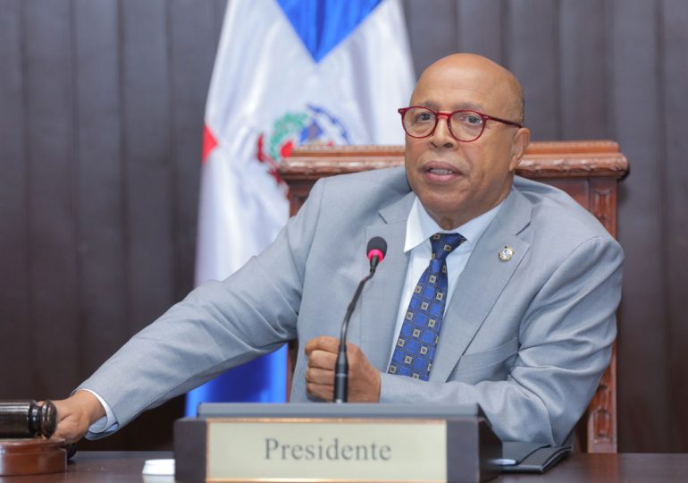 Diputados aprueban, proyecto de ley que establece incentivos para médicos especialistas que trabajan en la frontera