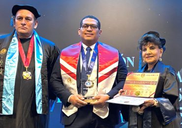 El Dr. Ramón Saldaña Matar es reconocido internacionalmente como el profesional más destacado de la salud 2024-2025