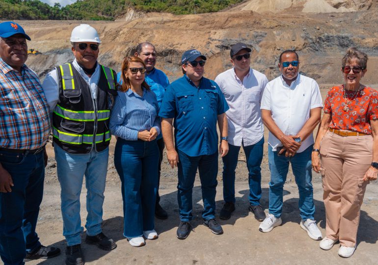 Paliza supervisa avances de planta de residuos sólidos en Puerto Plata