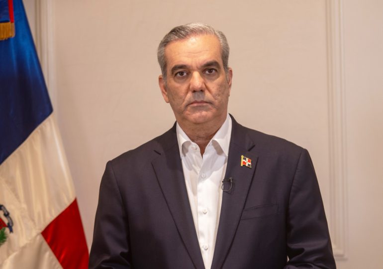 Presidente Abinader destaca avance en reforma policial