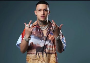 Jey One anuncia que será padre de nuevo con original foto en redes sociales