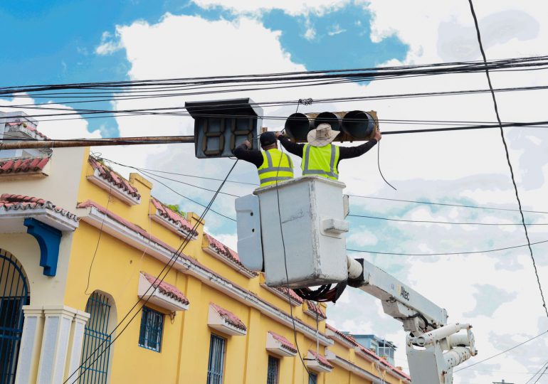 El INTRANT inicia intervención red semafórica en la ciudad de San Cristóbal