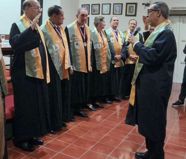 Julio César Castaños Guzmán ingresa a la Academia de Ciencias de RD