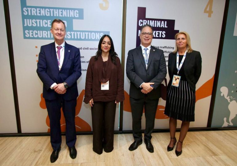 Faride Raful destaca en Perú la importancia de políticas públicas