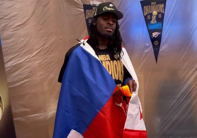 Luguentz Dort celebra título de la NBA mostrando con orgullo sus raíces haitiana