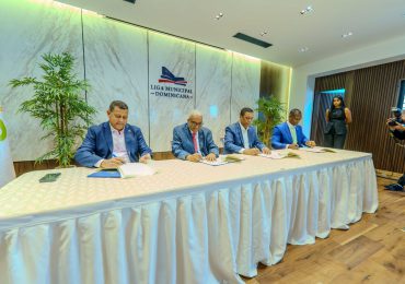Liga Municipal Dominicana, Dirección General de Jubilaciones y Pensiones y entidades asociativas de la municipalidad firman acuerdo de colaboración