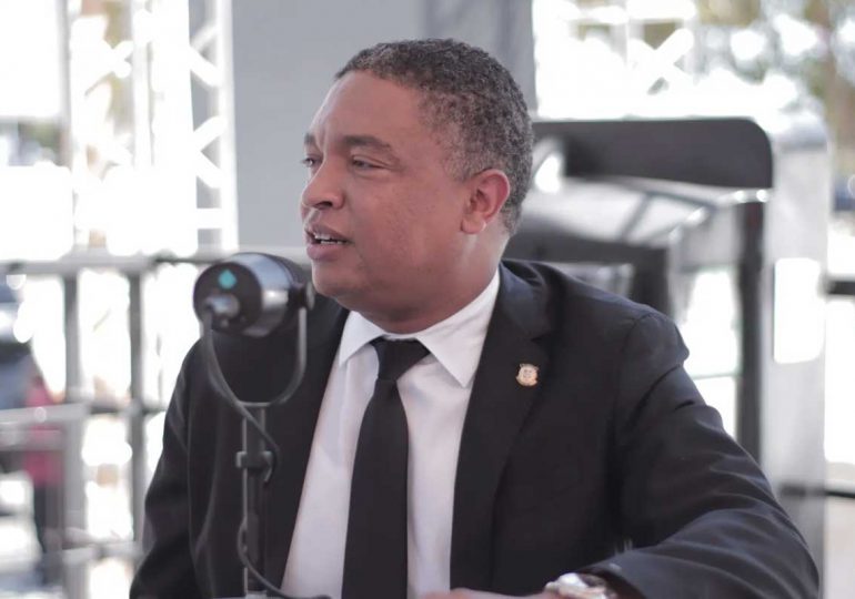 Iván Lorenzo critica al gobierno en la aplicación de la Ley de Hidrocarburos