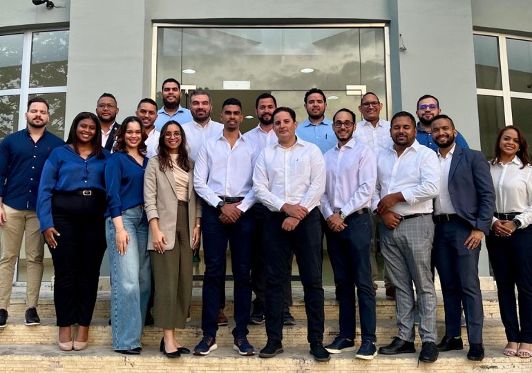 JOEMPRO y el Comité de Jóvenes de la Cámara de Comercio de Santiago firman acuerdo