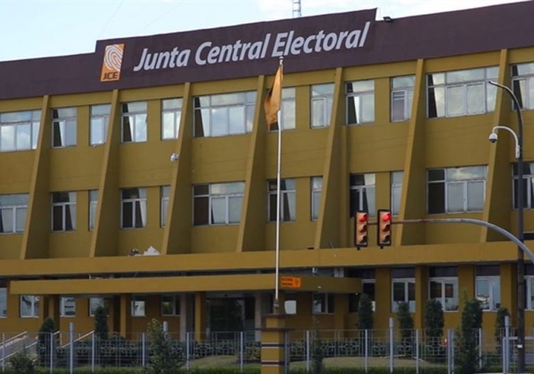 Junta Central Electoral presenta borrador del proyecto de procedimientos para registro de encuestadoras