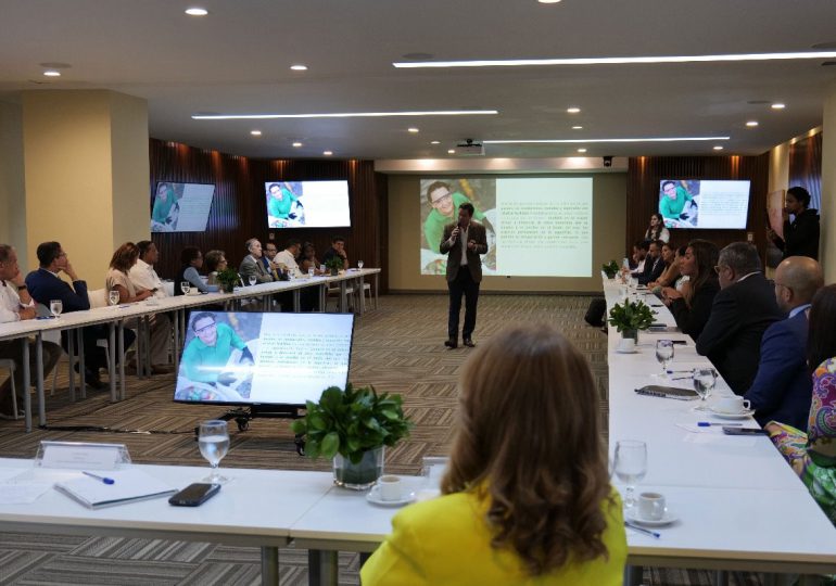 Conversatorio “Rompiendo mitos sobre el plástico” expone realidad sostenible sobre los envases y empaques