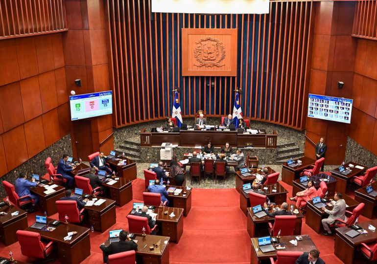 Senado conforma comisión especial para estudio y análisis del proyecto de ley de agua