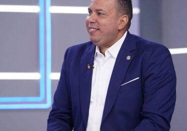 Diputado Manuel Núñez niega existencia de crisis de agua en el Gran Santo Domingo