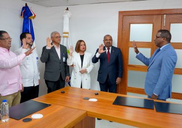 IDOPPRIL juramenta nuevo Comité de Compras y Contrataciones