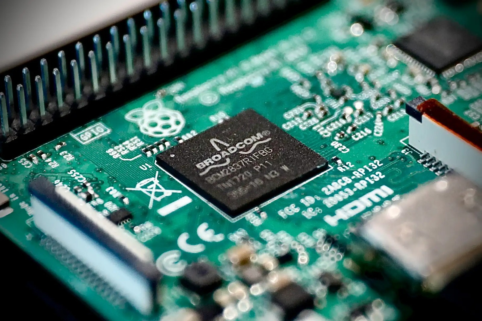 Guatemala busca posicionarse como potencia emergente en semiconductores con respaldo de Taiwán