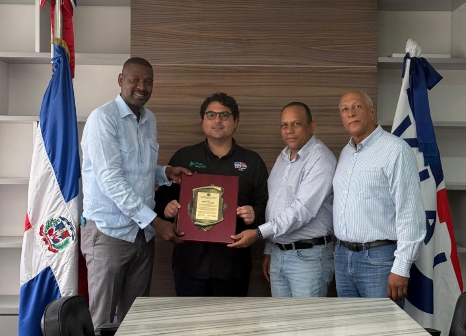 ABASADO reconoce al director Red Vial por su firme apoyo al deporte